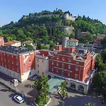 Master Hotel